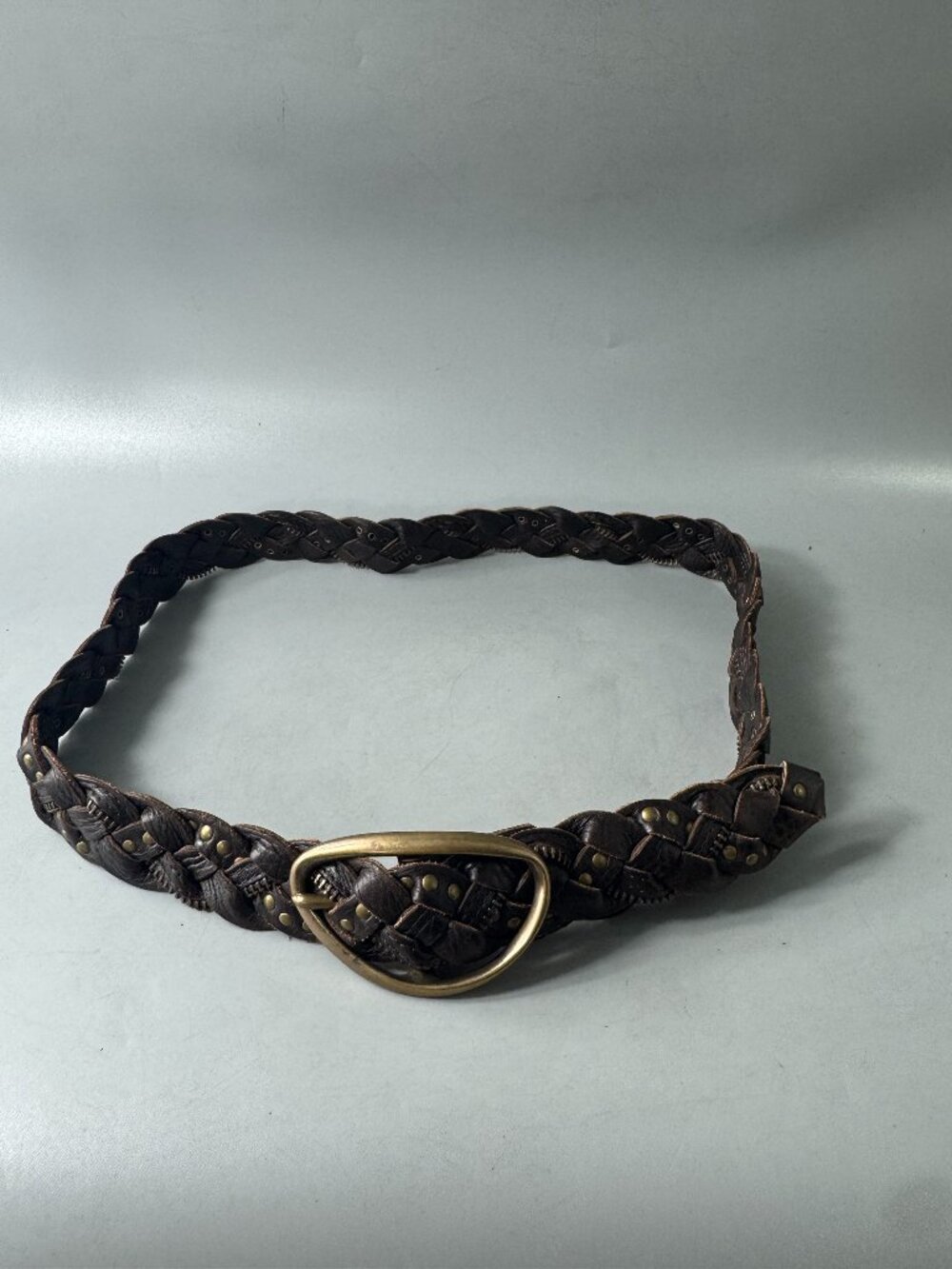 Exquisite Stuart Weitzman Brown Leather Zipper Woven Belt
